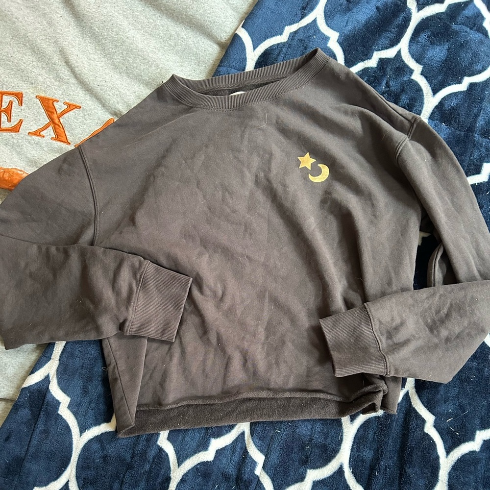 Gray spiritual gangster crop sweatshirt